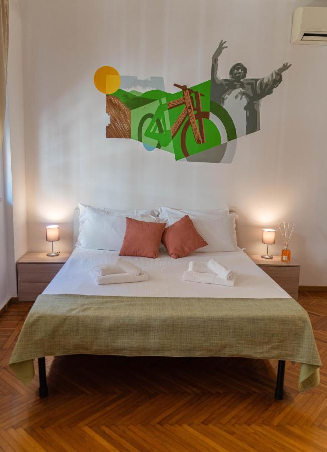 Bed & Bike Ferrara Bed & Breakfast Exterior photo